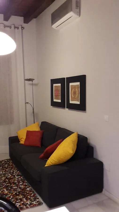 アパート Apartamento Karivu Castilla セビリア